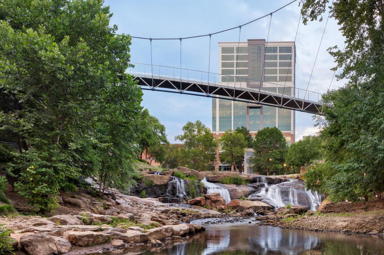 Holiday Inn Express & Suites Greenville-Downtown By Ihg Экстерьер фото