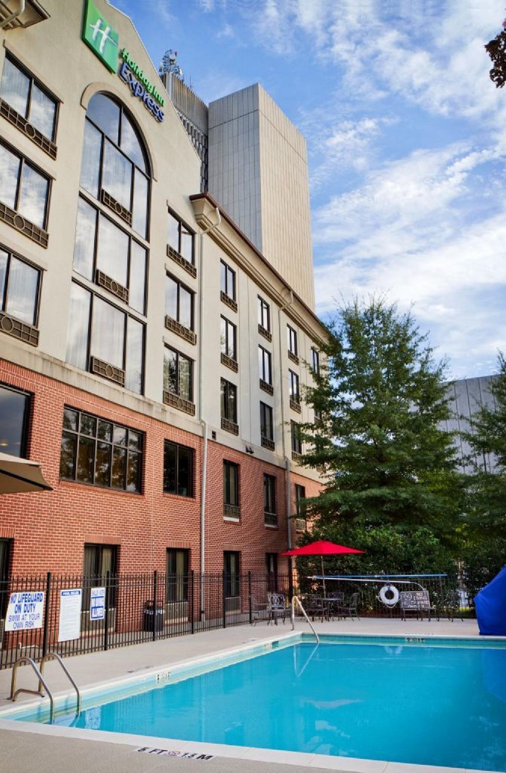 Holiday Inn Express & Suites Greenville-Downtown By Ihg Экстерьер фото