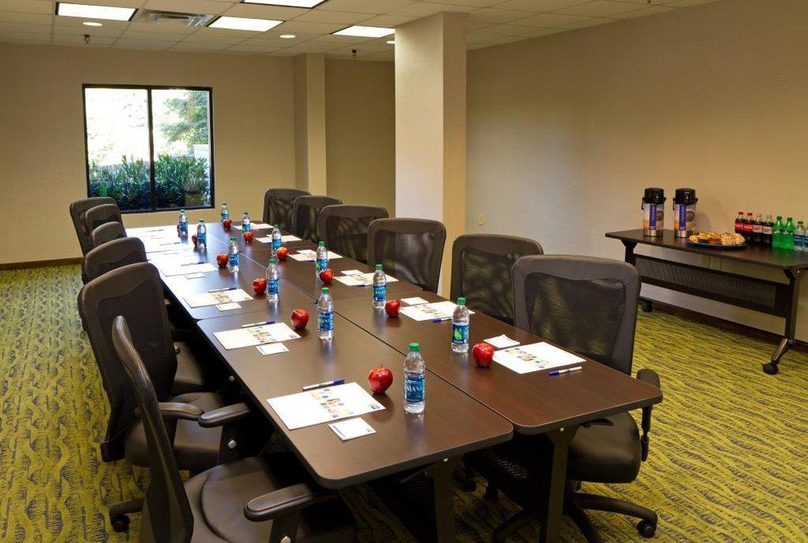 Holiday Inn Express & Suites Greenville-Downtown By Ihg Экстерьер фото