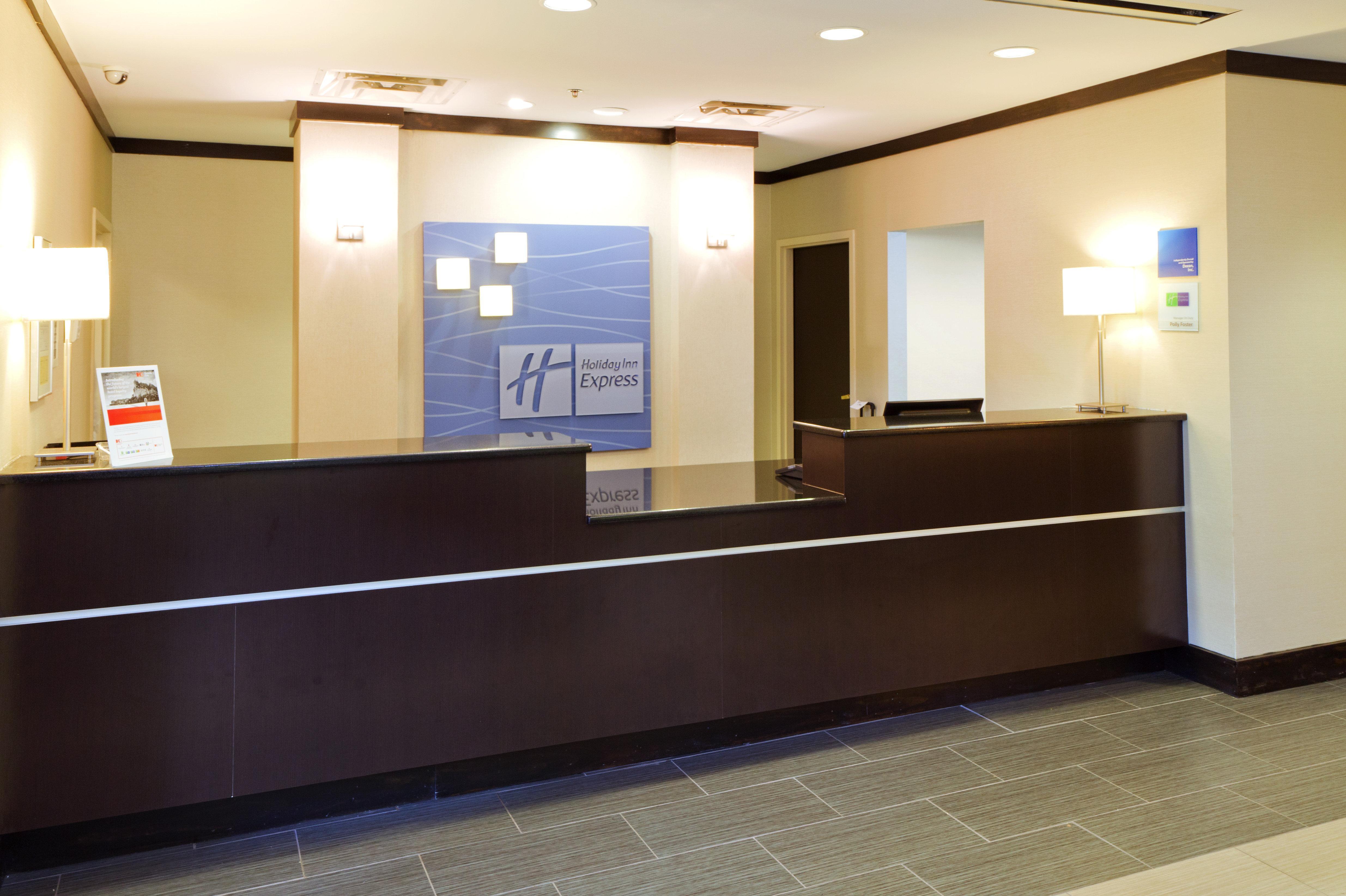 Holiday Inn Express & Suites Greenville-Downtown By Ihg Экстерьер фото