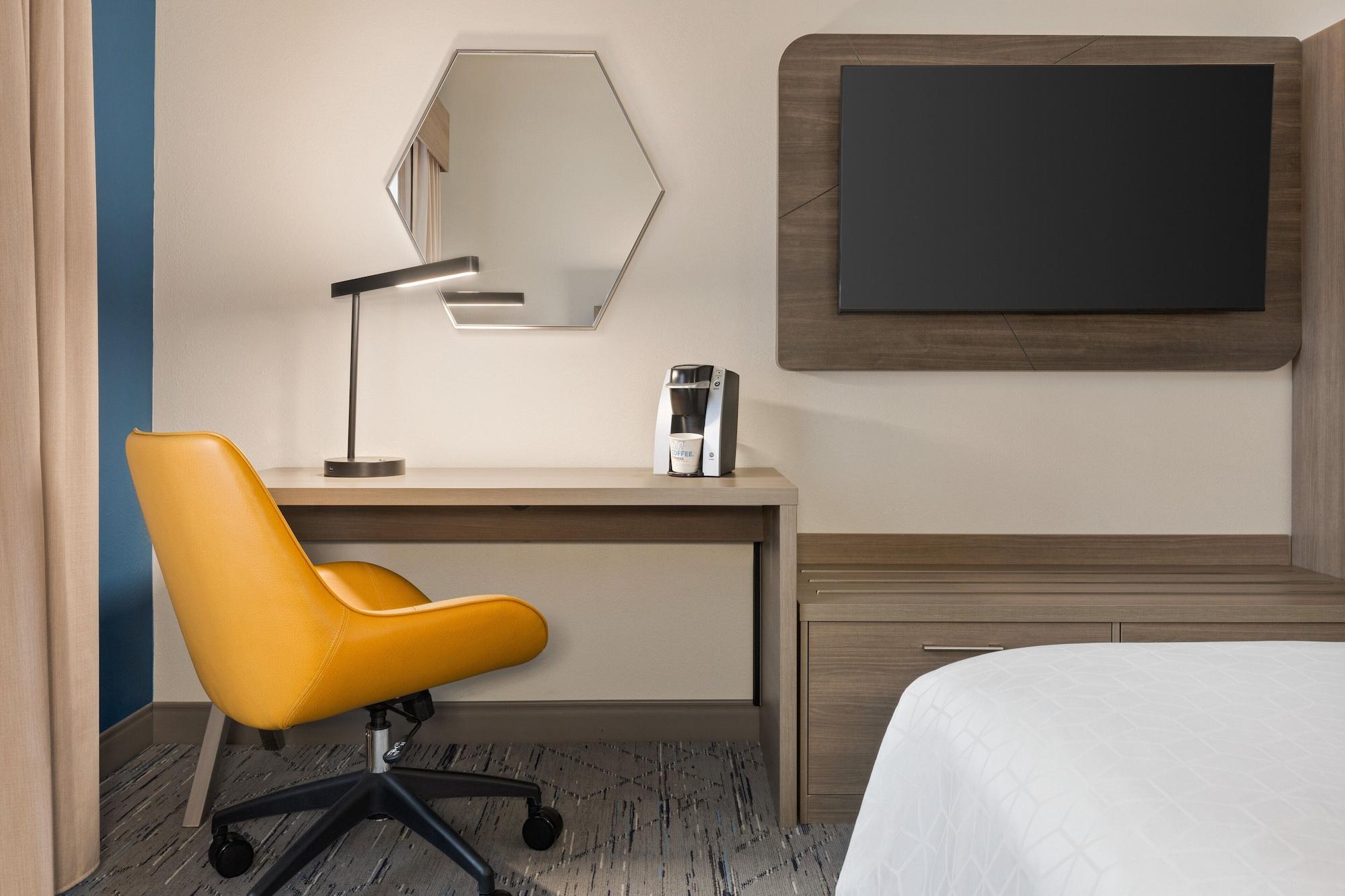 Holiday Inn Express & Suites Greenville-Downtown By Ihg Экстерьер фото