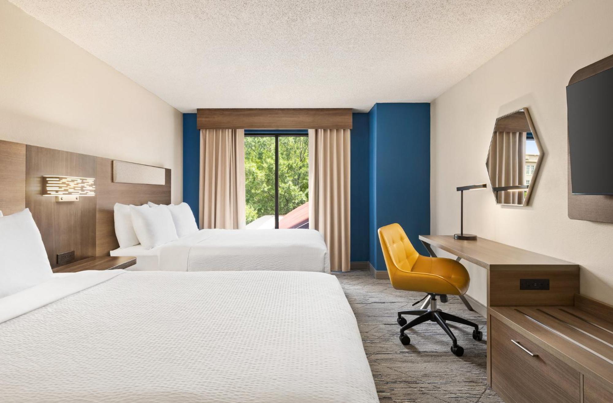 Holiday Inn Express & Suites Greenville-Downtown By Ihg Экстерьер фото